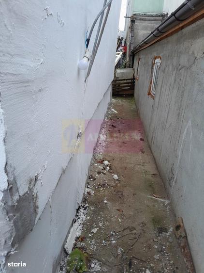 Casă cu 2 camere cu Teren 200 Mp în Giulești