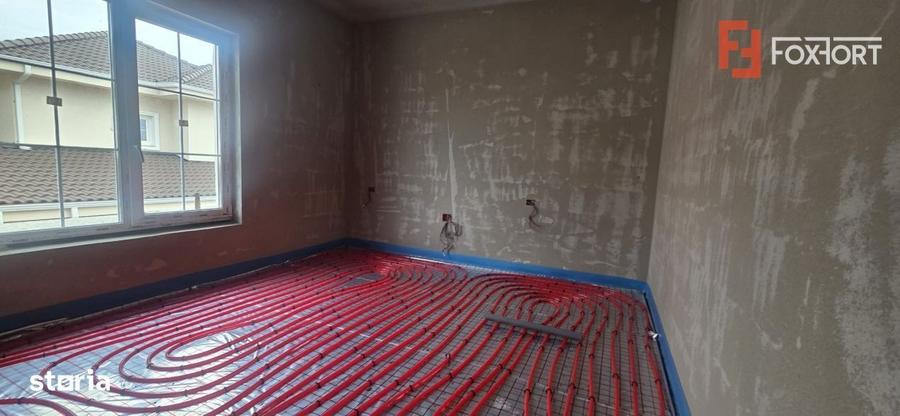 Casă cu 4 camere cu Teren 365 Mp în Central