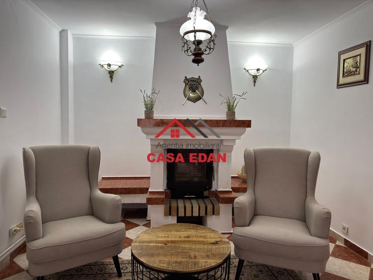Casă individuală cu 12 camere cu Teren 13489 Mp în Breaza