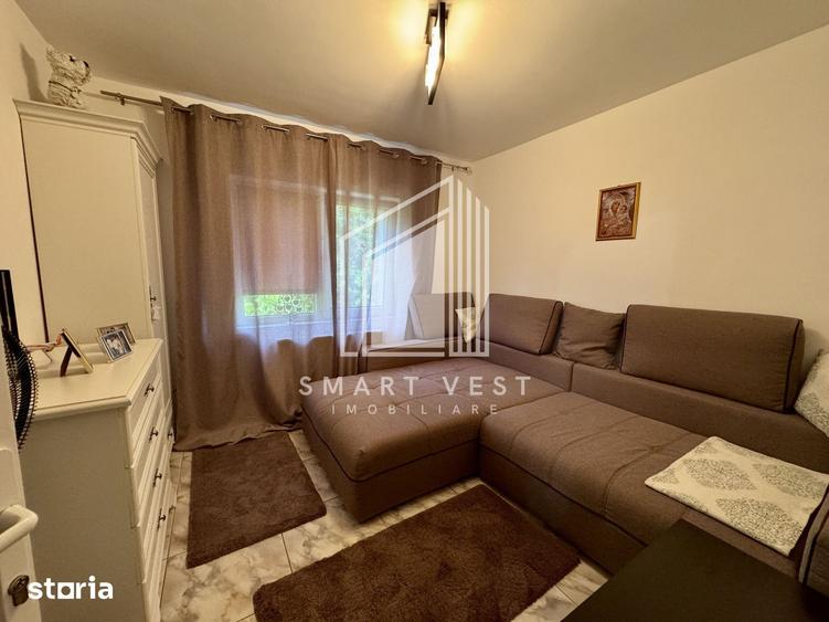 Apartament cu 4 camere decomandat în Micro 16