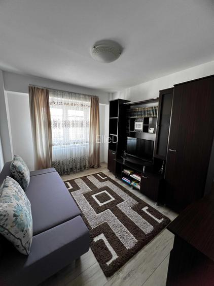 Apartament 3 camere decomandat Obcini, zona excelenta, la cheie