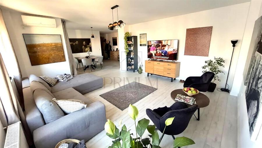 Apartament cu 3 camere decomandat, mobilat în Torontalului