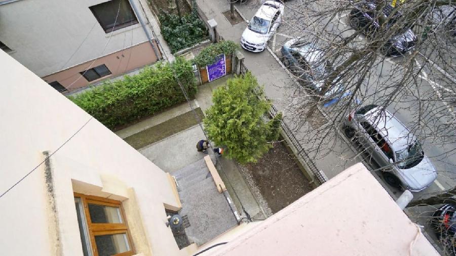 Apartament cu 4 camere decomandat în Dorobanți