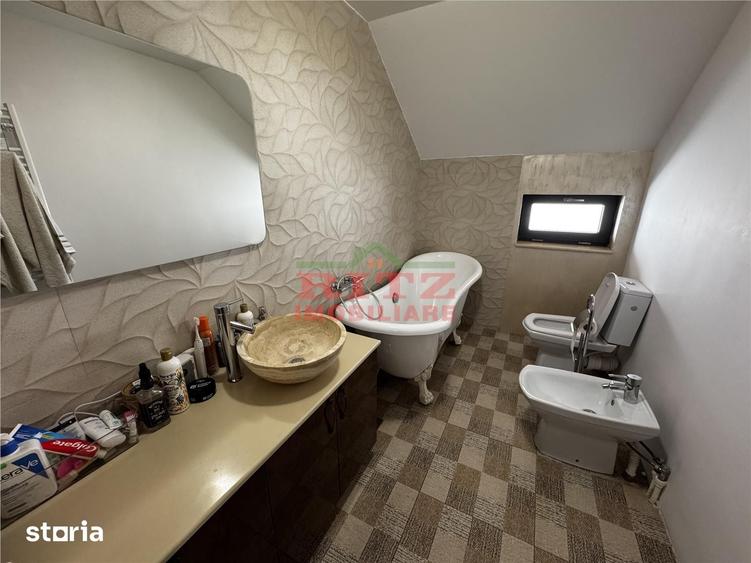 Casă cu 4 camere cu Teren 560 Mp în Ultracentral