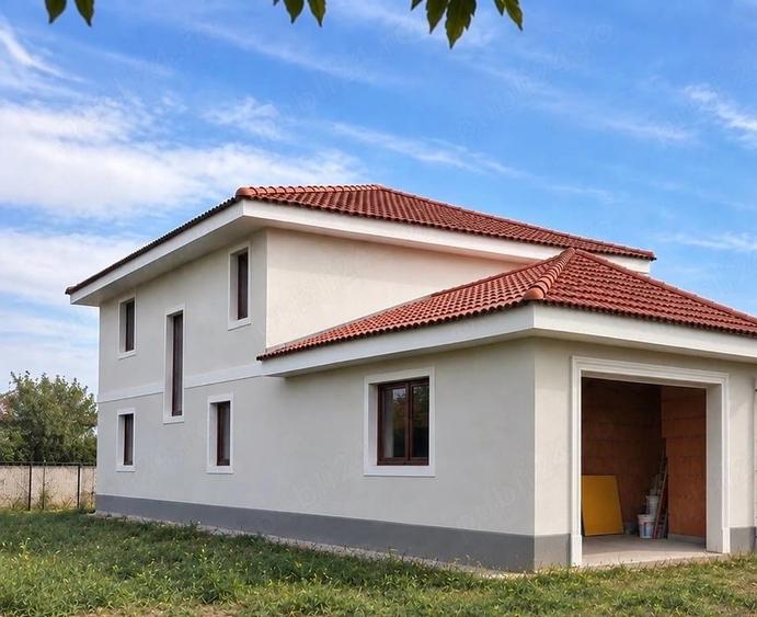 Casă cu Teren 750 Mp în Central