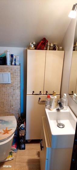 Apartament cu 3 camere în Dămăroaia