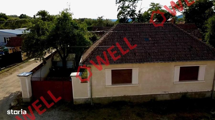 Casă cu 4 camere în Aita Medie