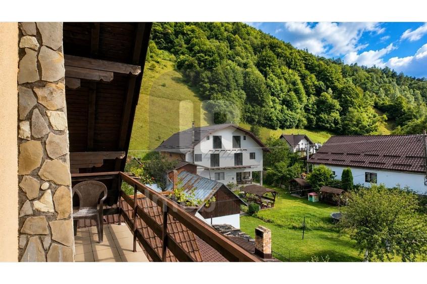 Casă cu 4 camere în Cheia