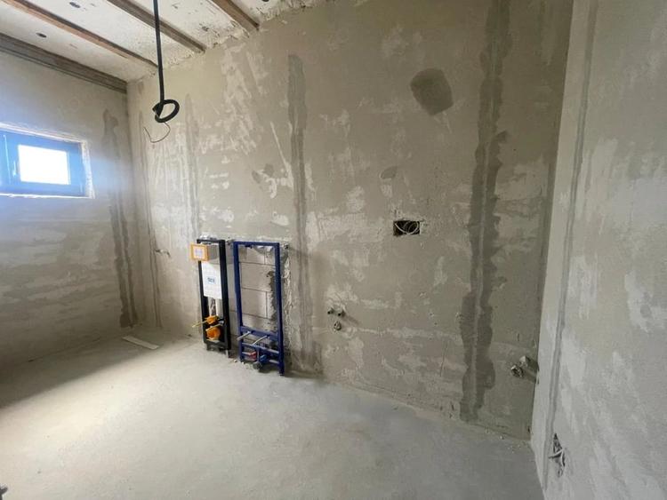 Casă cu Teren 800 Mp în Central