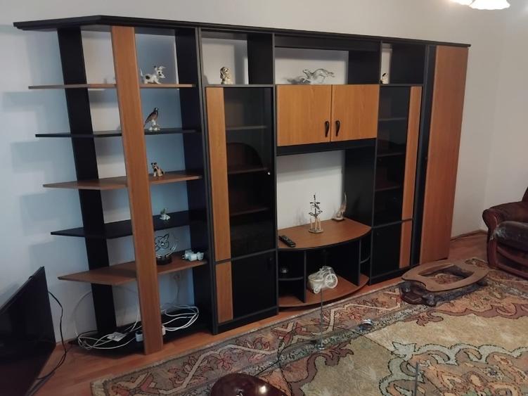 Apartament cu 3 camere decomandat în Răcădău