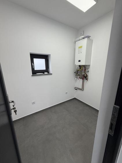 Spațiu comercial, de 120 mp, în Central