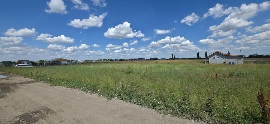 Teren de 847 mp, în Covaci
