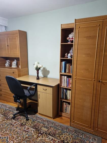 Apartament cu 3 camere decomandat în Cetate