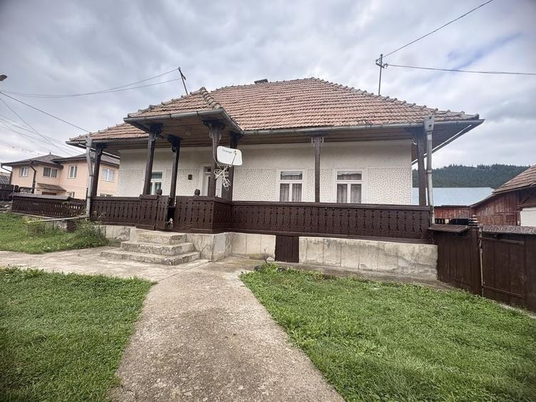 Casă cu 2 camere în Central