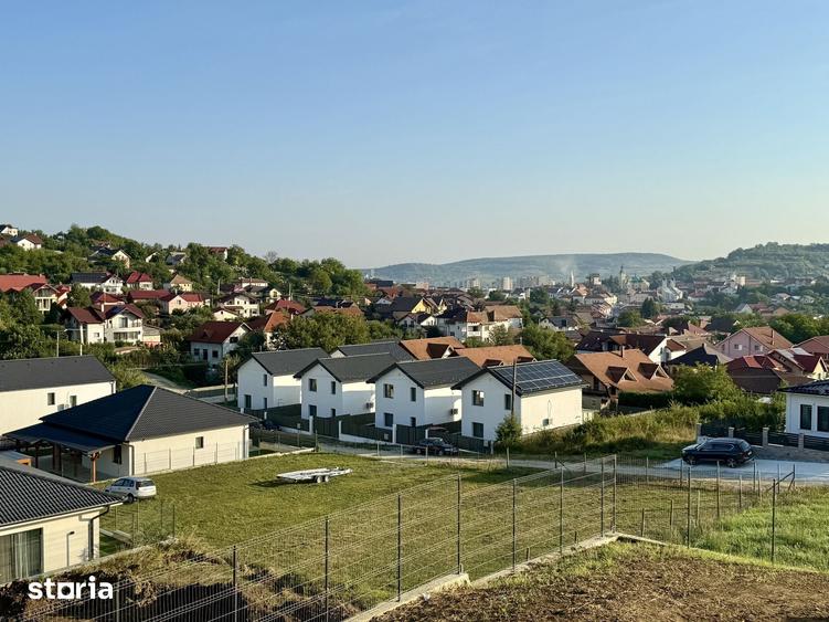 Casa noua P+E cu garaj la 3 minute de Primarie. Pre? 169.000 Euro - 3