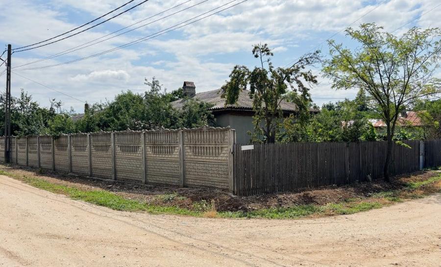 Casă cu 6 camere cu Teren 1247 Mp în Clănița