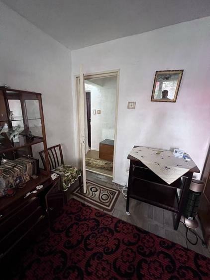 Garsonieră decomandată în Lacu