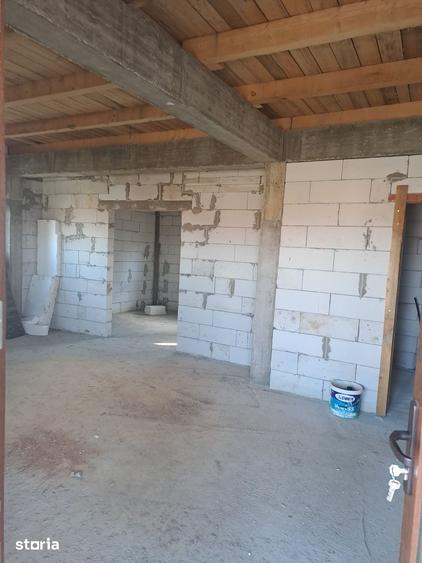 Casă cu 3 camere cu Teren 500 Mp în Nufăru