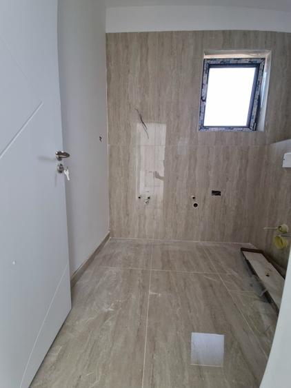 Casă individuală cu 4 camere cu Teren 325 Mp în Vidra