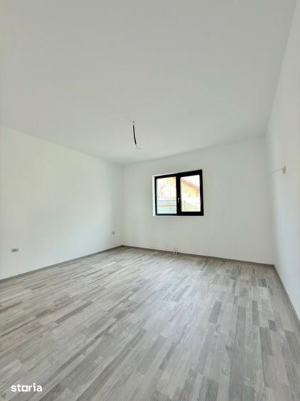 Casă cu 3 camere cu Teren 215 Mp în Lumina