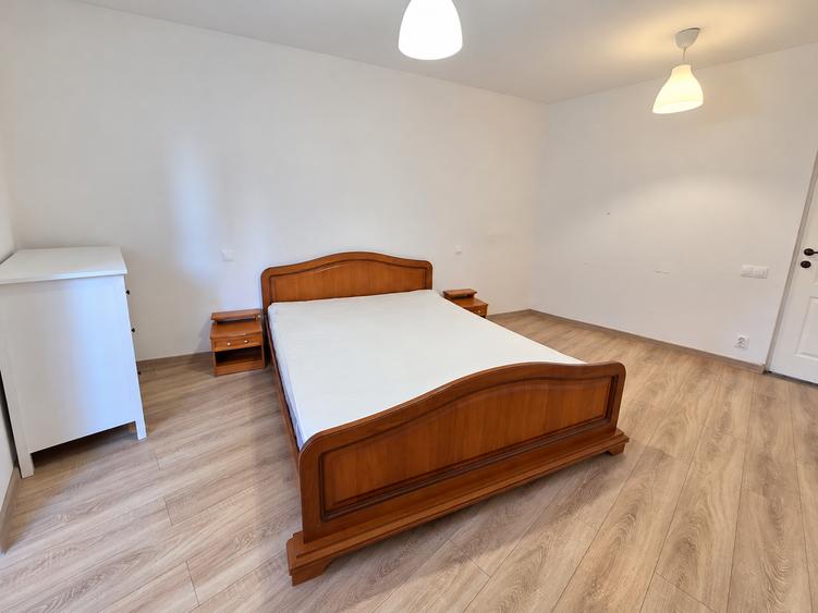 Apartament cu 2 camere decomandat în 13 Septembrie