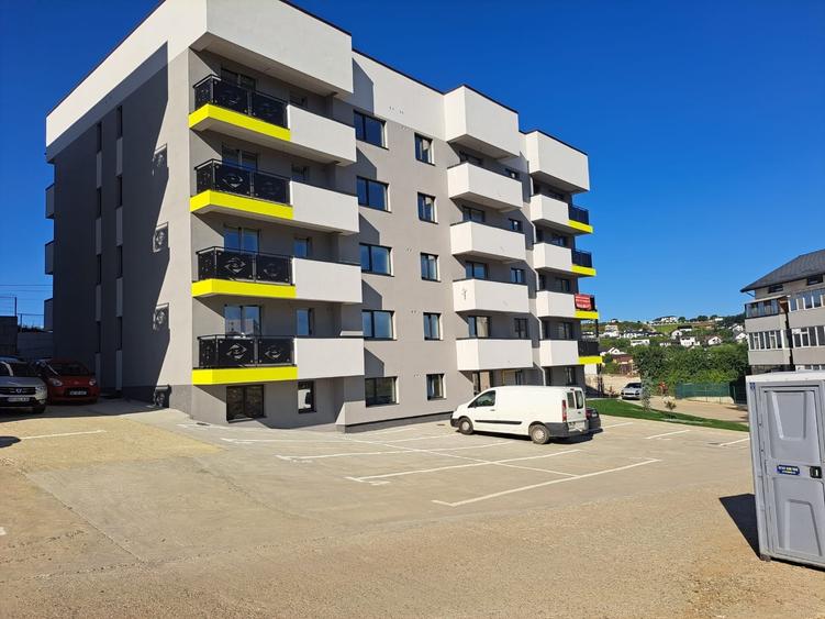 Apartament cu 2 camere decomandat în Bucium
