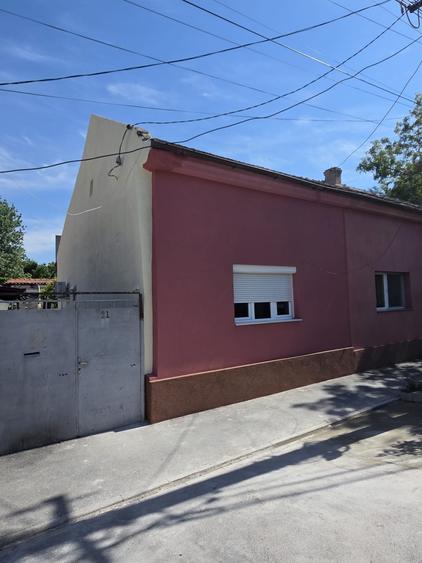 Garsonieră semidecomandată în 6 Vânători