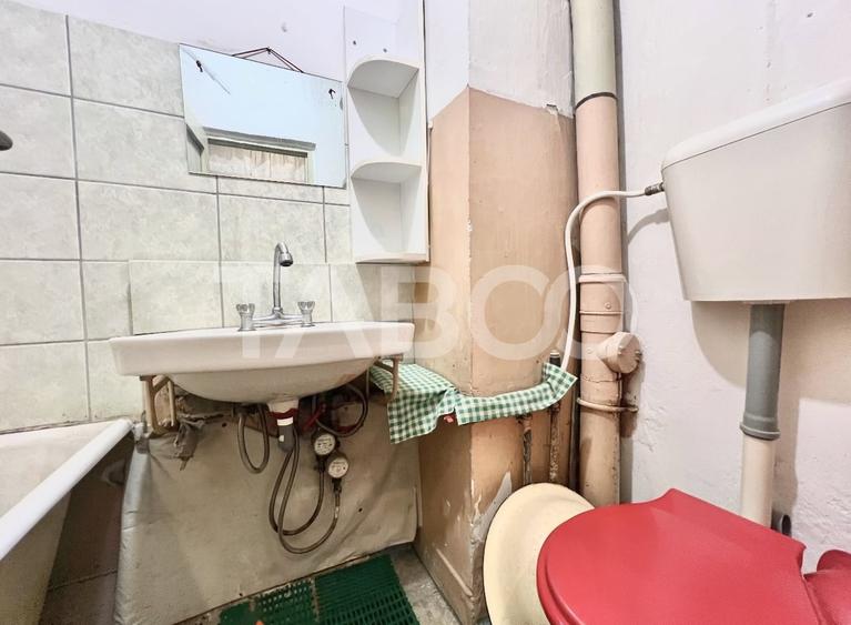 Apartament cu 2 camere semidecomandat, mobilat în Gheorgheni