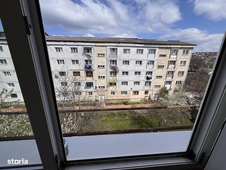 Apartament cu 2 camere decomandat în Burdujeni