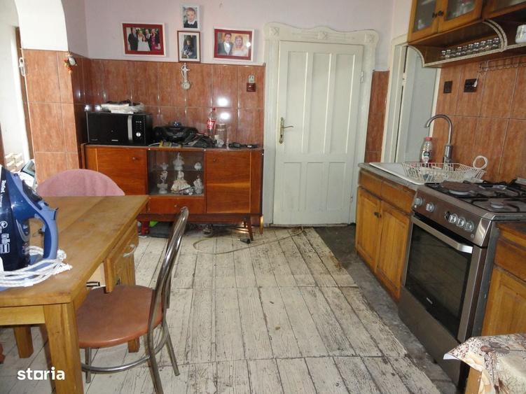 Casă cu 3 camere cu Teren 720 Mp în Pârneava