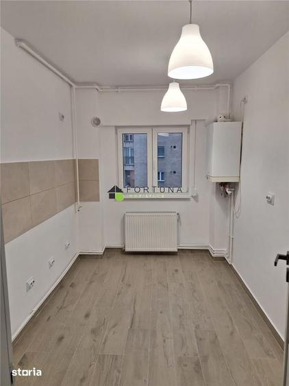 Apartament cu 2 camere decomandat în Centrul Civic