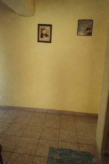Apartament cu 4 camere decomandat în Berceni