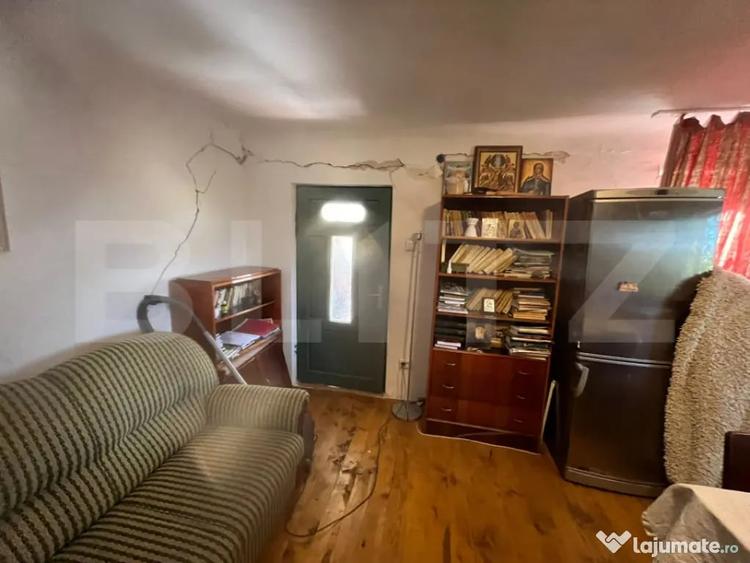 Casă cu 3 camere cu Teren 4500 Mp în Răcari