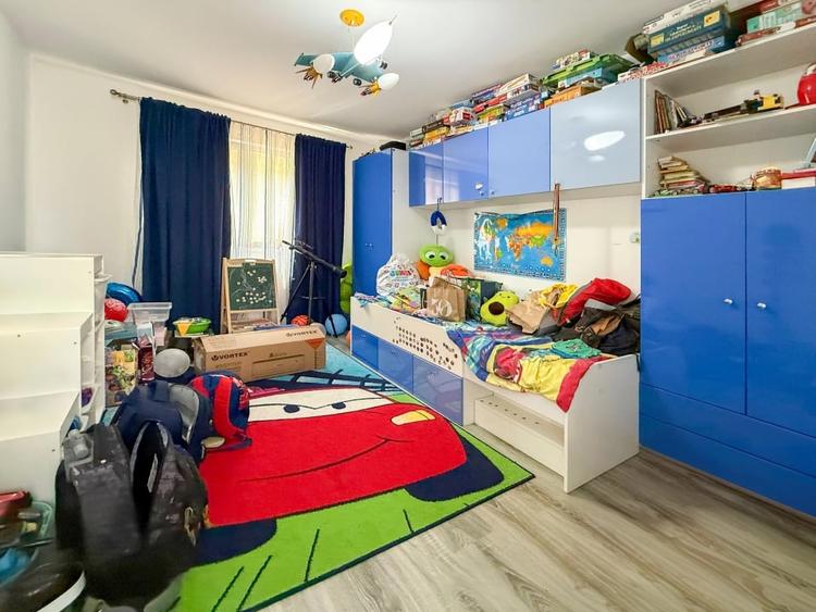 Casă individuală cu 3 camere cu Canalizare în Ovidiu