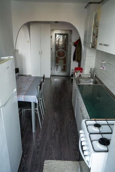 Apartament cu 2 camere decomandat în Cetății