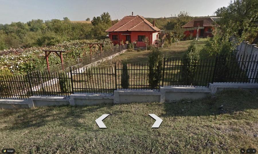Casă cu 2 camere cu Teren 1594 Mp în Steic