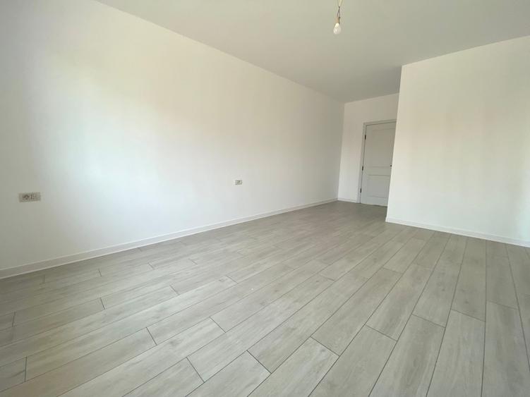 Duplex cu 3 camere cu Teren 580 Mp în Remetea Mare