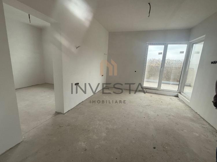 Duplex cu 6 camere cu Canalizare în Borhanci