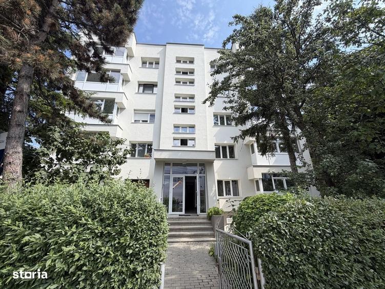 Apartament cu 3 camere în Ultracentral