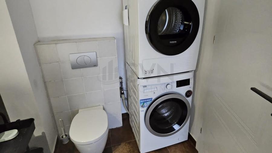 Casă individuală cu 4 camere cu Canalizare în Pipera