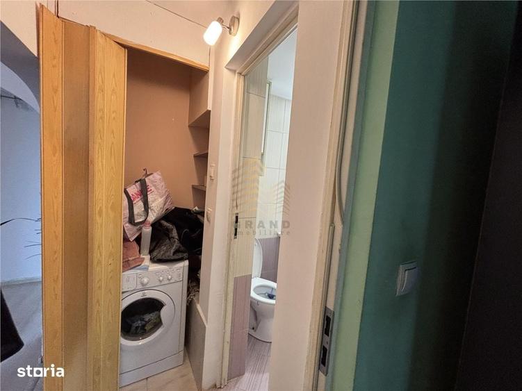 Apartament cu 3 camere decomandat în Ciupercenii Noi