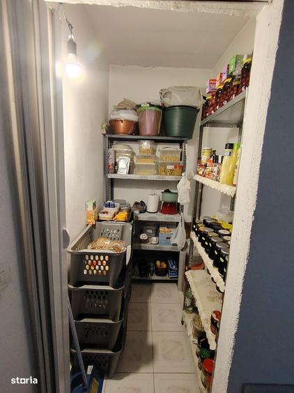 Casă cu 4 camere în Zimandcuz