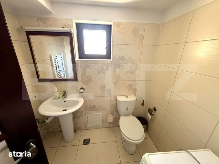 Casă cu 3 camere cu Teren 1342 Mp în Plopu