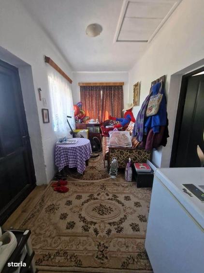 Casă cu 3 camere în Central
