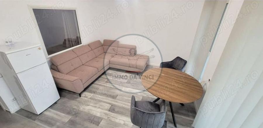 Apartament cu 3 camere semidecomandat în Central