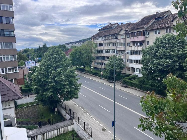 Apartament cu 2 camere decomandat în Nord