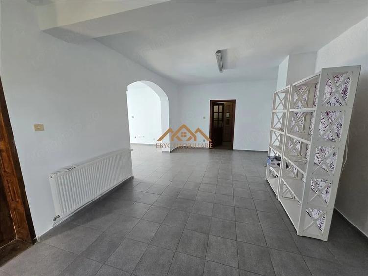 Spațiu comercial, de 110 mp, în Poieni-Suceava