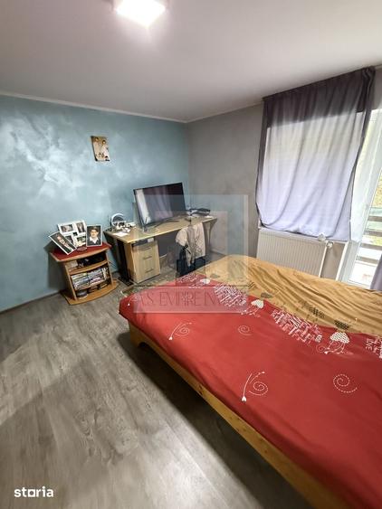 Casă cu 6 camere cu Teren 730 Mp în Dâmbul Morii