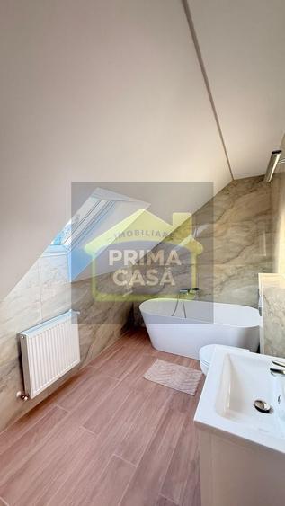 Duplex cu 4 camere cu Canalizare în Orașul Vechi
