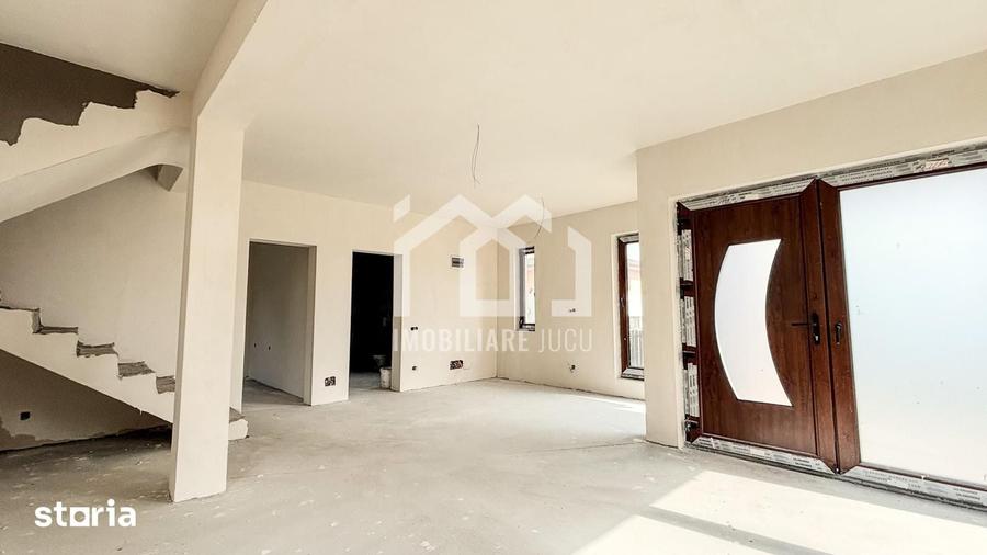 Casă cu 4 camere cu Teren 300 Mp în Iris